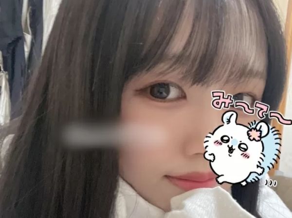 <span class="title">【個人撮影】パイパンが可愛い二十歳の美少女ギャルがSNSの裏垢で自撮りした全裸エチエチ写真を投稿しまくってるｗｗｗ</span>