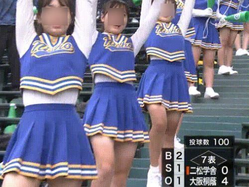 【放送事故盗撮】甲子園中継のTVで大問題！チアリーディングのJK美少女のパンチラ思いっきり丸見えｗｗｗ